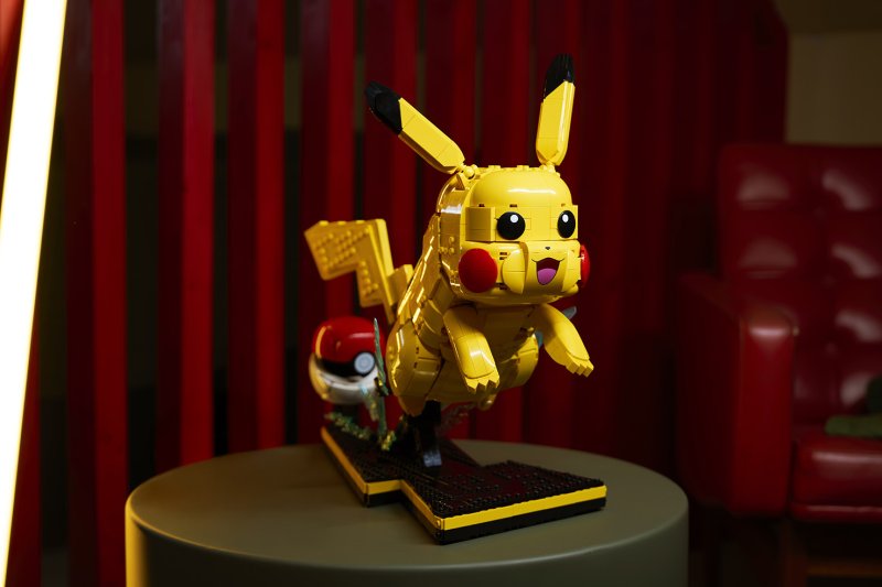 [서울=뉴시스] '레고 포켓몬 피카츄와 몬스터볼' (사진=레고코리아 제공) 2026.02.02. photo@newsis.com *재판매 및 DB 금지
