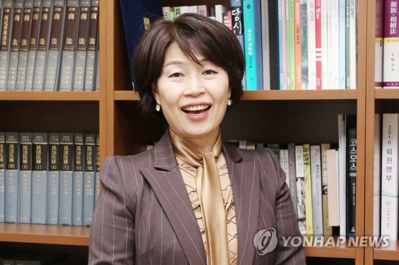 '전국 첫 여성회장' 임선숙 광주지방변호사회장 (출처=연합뉴스)