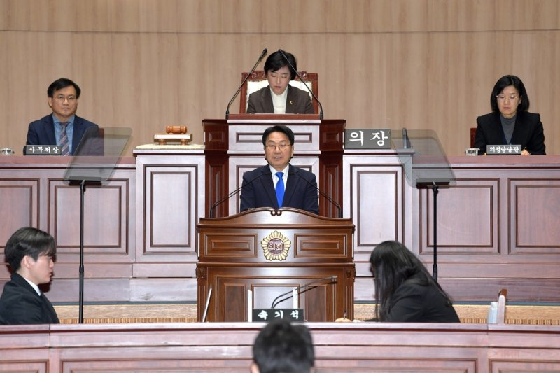 시정연설하는 강기정 광주시장 (출처=연합뉴스)