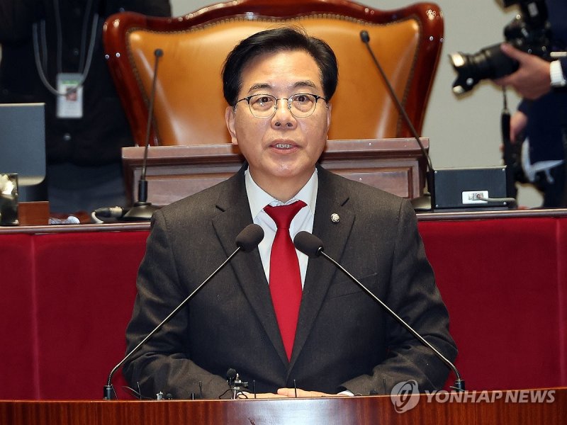 국민의힘 의원총회, 현안 설명하는 송언석 원내대표 (출처=연합뉴스)