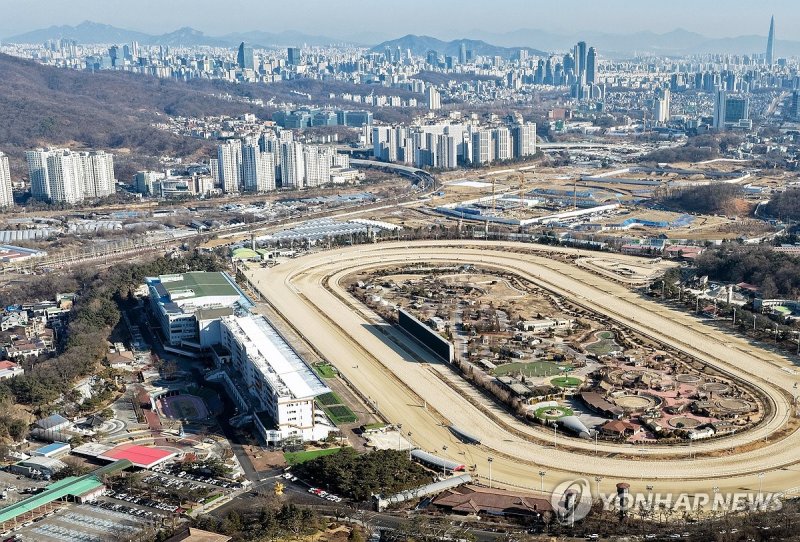 과천 경마장 부지 (출처=연합뉴스)