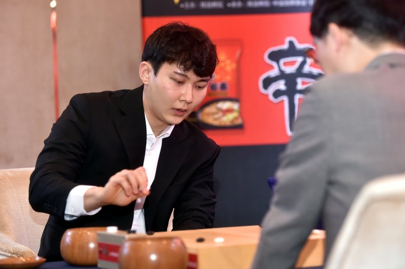 [서울=뉴시스] 박정환 9단, 이야마 유타 9단과의 제27회 농심신라면배 세계바둑최강전 3차전 10국에서 141수 끝에 백 불계패. (사진=한국기원 제공) *재판매 및 DB 금지