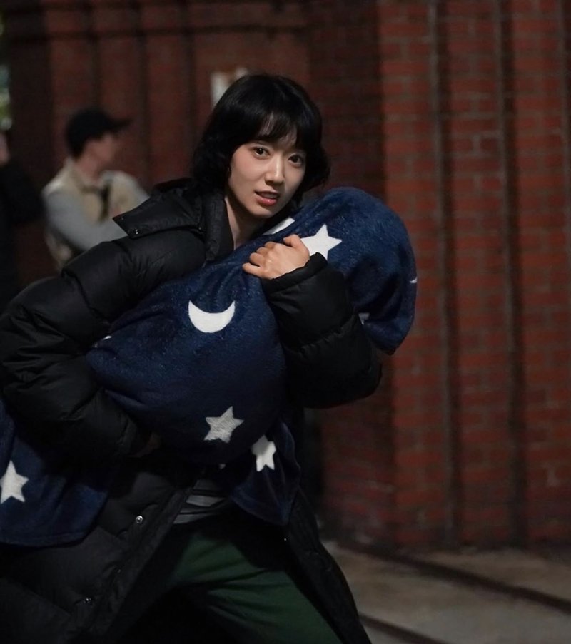 '최태준♥' 박신혜, 똑단발 소화…미모 여전하네