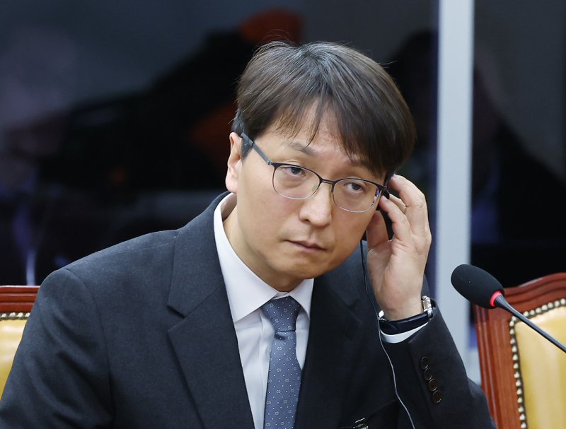 박대준 전 쿠팡 대표이사가 30일 서울 여의도 국회에서 열린 제430회국회(임시회) 쿠팡 침해사고 및 개인정보 유출, 불공정 거래, 노동환경 실태 파악과 재발방지 대책 마련을 위한 연석 청문회에 출석해 자리에 앉아 있다. 2025.12.30/뉴스1 ⓒ News1 장수영 기자