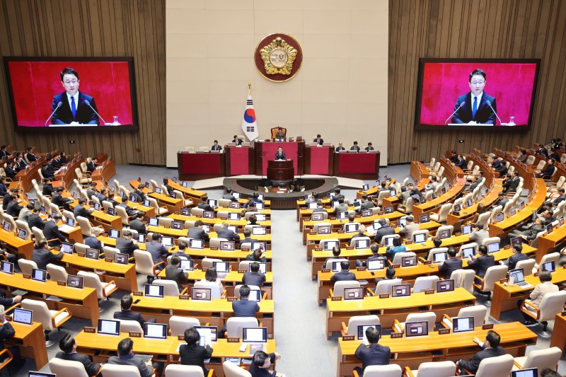 한병도 더불어민주당 원내대표가 3일 서울 여의도 국회에서 열린 제432회국회(임시회) 제2차 본회의에서 국정에 관한 교섭단체 대표연설을 하고 있다. 2026.2.3/뉴스1 ⓒ News1 신웅수 기자