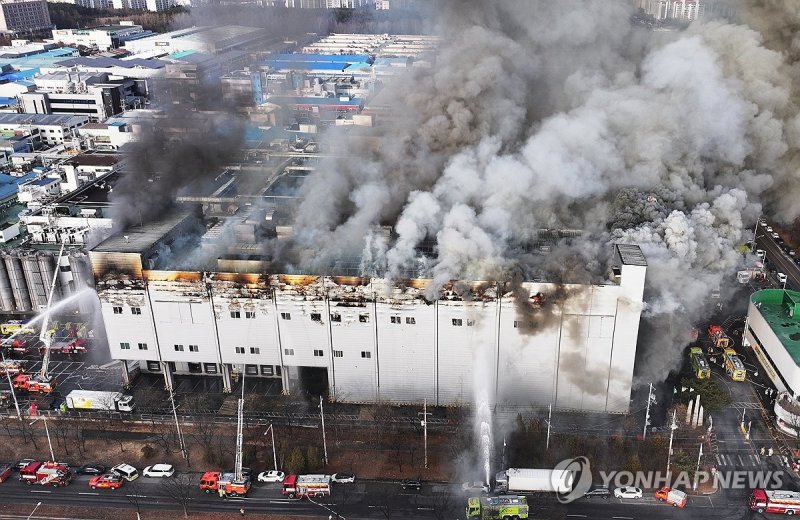 시흥 SPC삼립 시화공장서 불 (출처=연합뉴스)