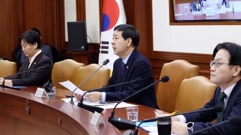 구윤철 부총리 겸 재정경제부 장관이 4일 서울 종로구 정부서울청사에서 열린 경제관계장관회의에서 발언하고 있다. 사진=서동일 기자