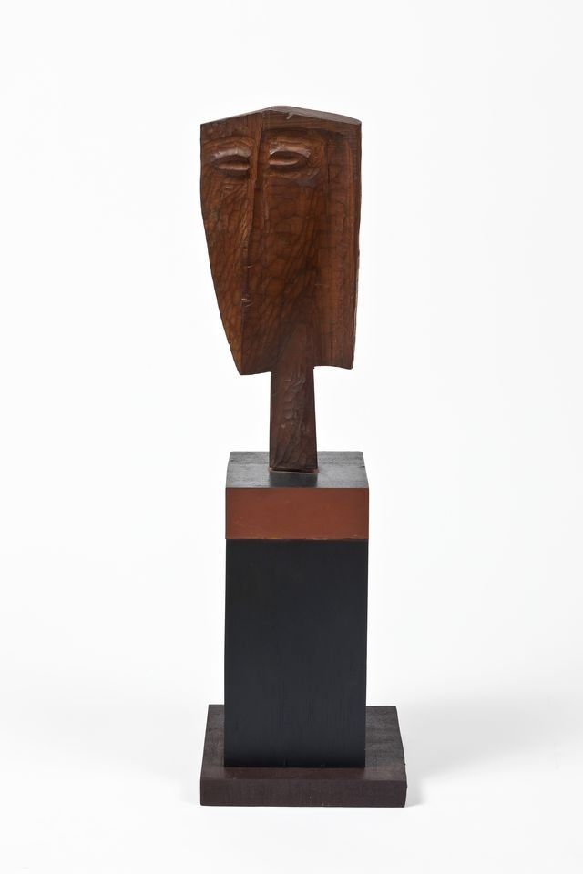 Face 1975 Wood 21.5 x 21 x 71(h)cm 8.5 x 8.3 x 28(h)in. *재판매 및 DB 금지