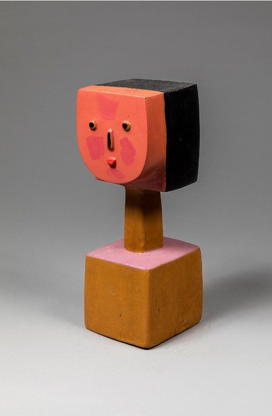 Face 2019 Color on Wood 16.5 x 16.5 x 44(h)cm 6.5 x 6.5 x 17.3(h)in. *재판매 및 DB 금지