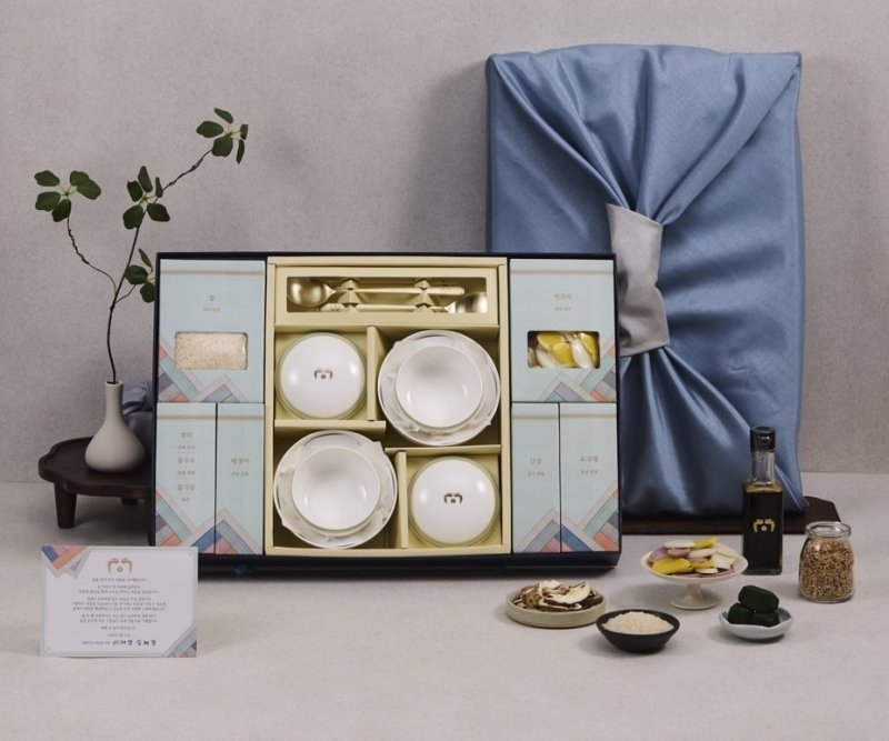 李대통령, 각계각층에 설 선물 전달 (출처=연합뉴스)