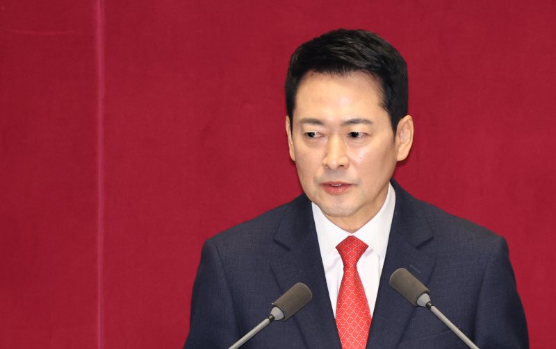 [서울=뉴시스] 김금보 기자 = 장동혁 국민의힘 대표가 4일 오전 서울 여의도 국회에서 열린 제432회국회(임시회) 제3차 본회의에서 국정에 관한 교섭단체 대표연설을 하고 있다. 2026.02.04. kgb@newsis.com