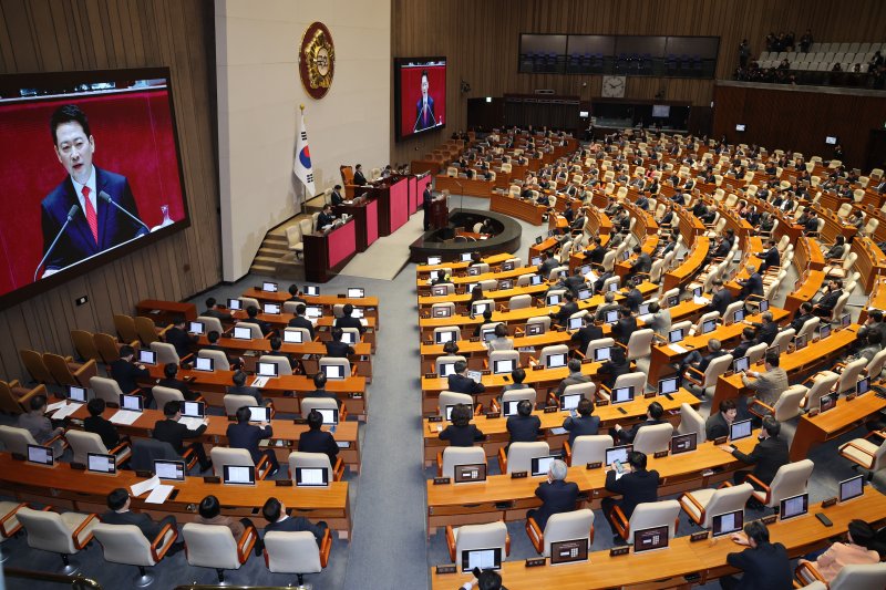 장동혁 국민의힘 대표가 4일 서울 여의도 국회에서 열린 제432회국회(임시회) 제3차 본회의에서 국정에 관한 교섭단체 대표연설을 하고 있다. 2026.2.4/뉴스1 ⓒ News1 신웅수 기자