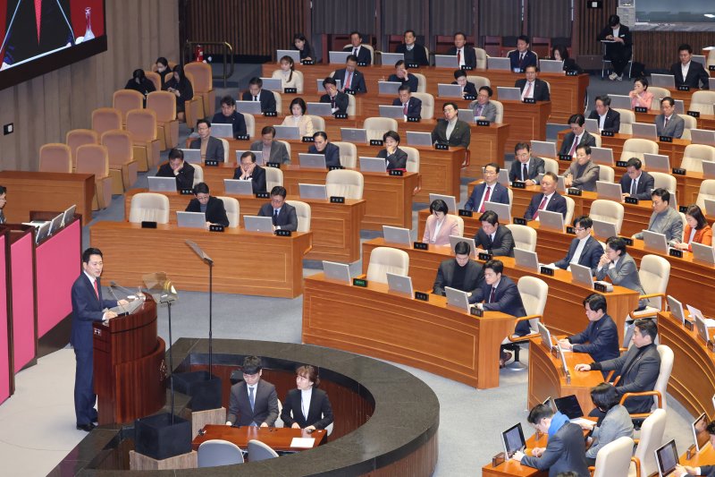 장동혁 국민의힘 대표가 4일 서울 여의도 국회에서 열린 제432회국회(임시회) 제3차 본회의에서 국정에 관한 교섭단체 대표연설을 하고 있다. 2026.2.4/뉴스1 ⓒ News1 신웅수 기자