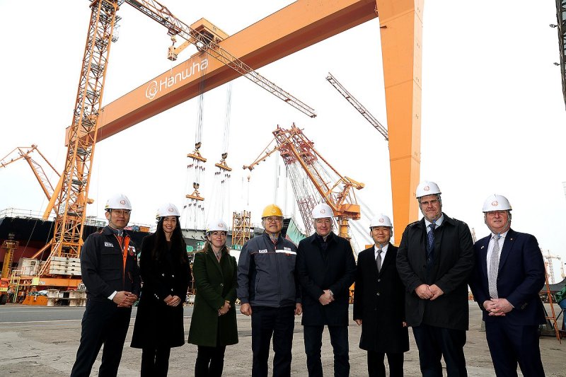 한화오션 거제사업장 방문한 캐나다 국방조달 특임장관 (출처=연합뉴스)