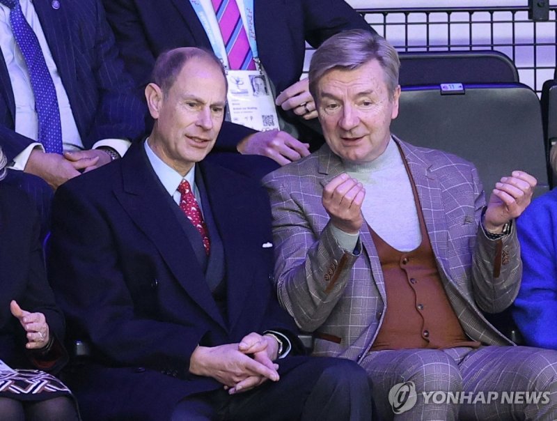 에드워드 왕자(왼쪽) (출처=연합뉴스)