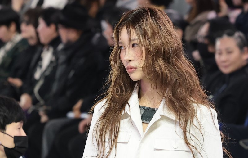 [뉴스1 ★]'최진실 딸' 최준희, 서울패션위크 런웨이 장악