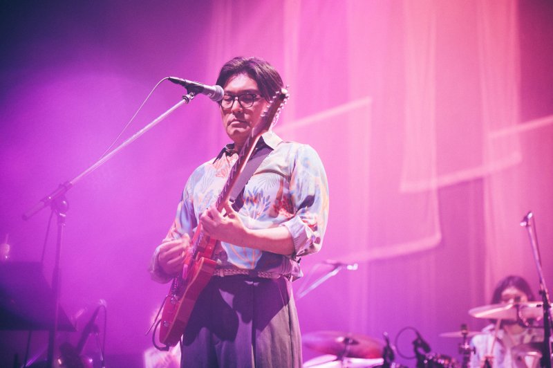 은유의 외투 벗고 구어의 골목으로…키린지, 그의 지도 위에 새겨진 안부