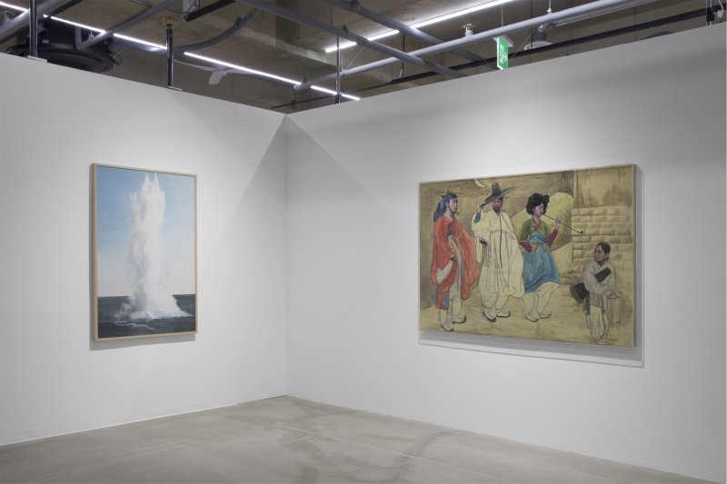 [사비나미술관]좌-홍순명, 포항1, 2016, 캔버스에 유채, 138 x 91cm 우-권여현, 신윤복-야금모행, 2004, 사진 위에 ~ *재판매 및 DB 금지