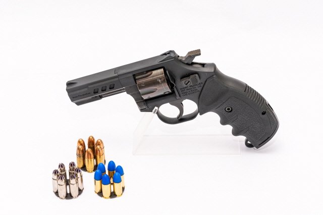 [창원=뉴시스] 강경국 기자 = SNT모티브 STRV9 저위험권총. (사진=SNT다이내믹스 제공). 2026.02.05. photo@newsis.com *재판매 및 DB 금지