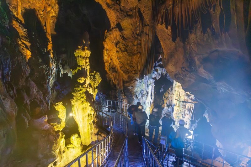 천년의 신비를 간직한 성류굴