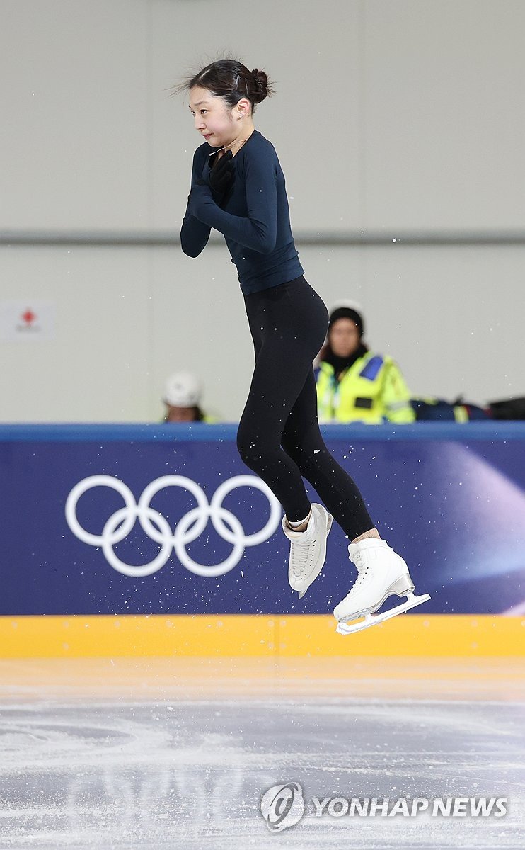 훈련하는 피겨 신지아 (출처=연합뉴스)