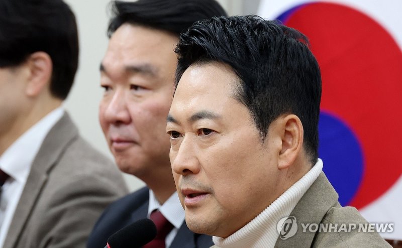 장동혁 "누구든 재신임 요구하면 전당원 투표…대표·의원직 건다" (출처=연합뉴스)