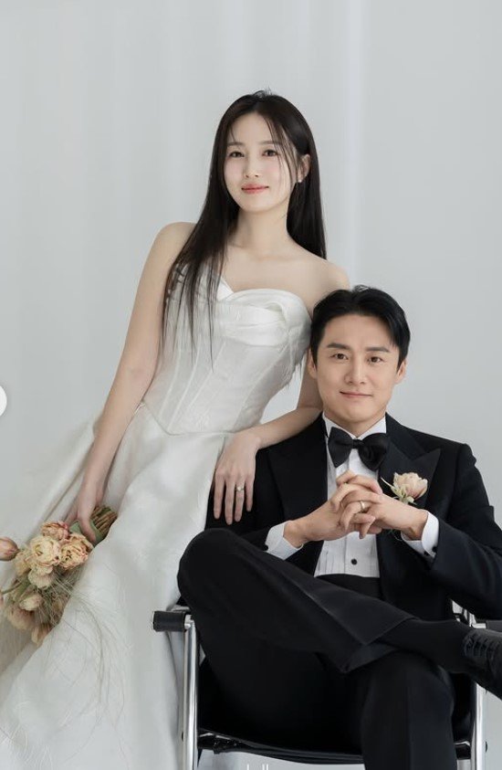 '둘째 임신' 김소영♥오상진, 결혼 10주년 화보 "눈맞춤 민망"