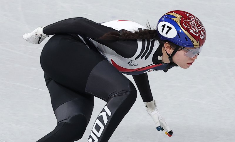 2026 밀라노·코르티나담페초 동계올림픽 개막을 사흘 앞둔 3일(현지시간) 이탈리아 밀라노 아이스스케이팅 아레나에서 쇼트트랙 심석희가 훈련을 하고 있다. 2026.2.4 / ⓒ 뉴스1 김성진 기자
