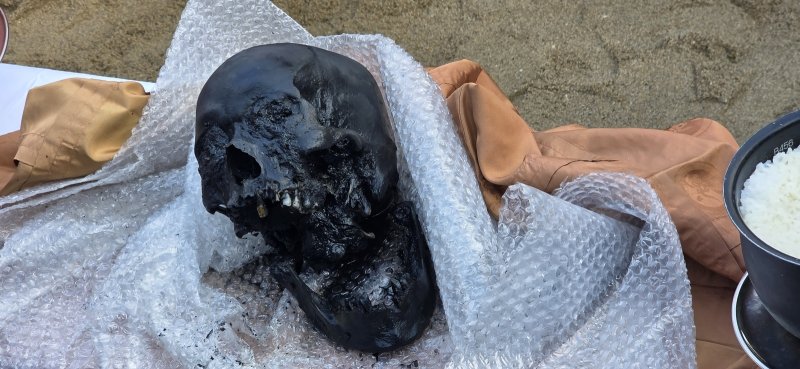 6일 추가로 발굴된 조세이탄광 희생자 유해.뉴시스