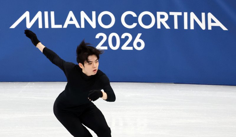 피겨 차준환이 2026 밀라노·코르티나담페초 동계올림픽 개막을 하루 앞둔 5일(현지시간) 이탈리아 밀라노 아이스 스케이팅 아레나에서 훈련하고 있다. 2026.2.5 / ⓒ 뉴스1 김진환 기자