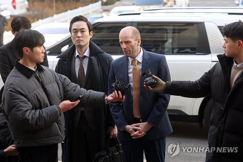 경찰, 쿠팡 로저스 대표 재소환 (출처=연합뉴스)