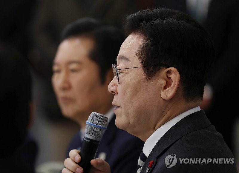 "이재명 죽이기 동조한 사람을.." 민주당에 뒤통수 맞은 李 질타