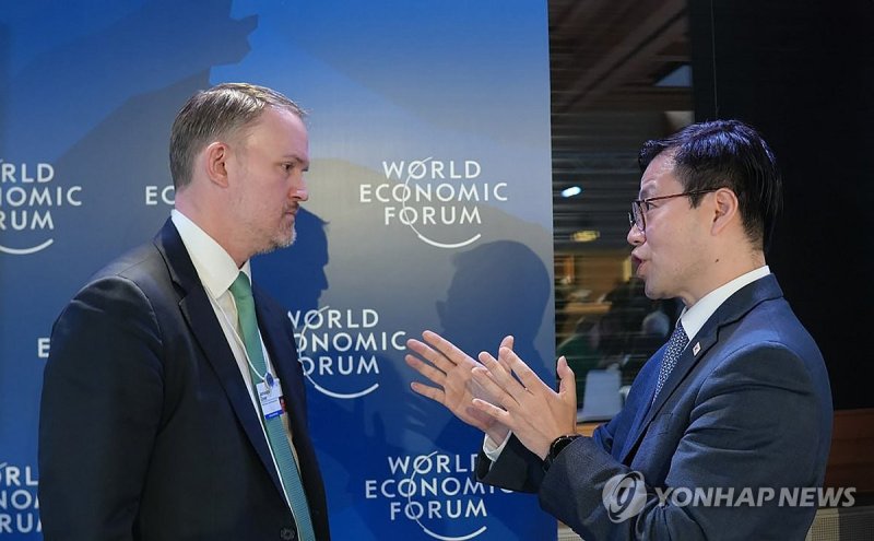 여한구 통상교섭본부장, 미국 무역대표부 대표 (출처=연합뉴스)