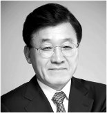 정만기 한국산업연합포럼 회장