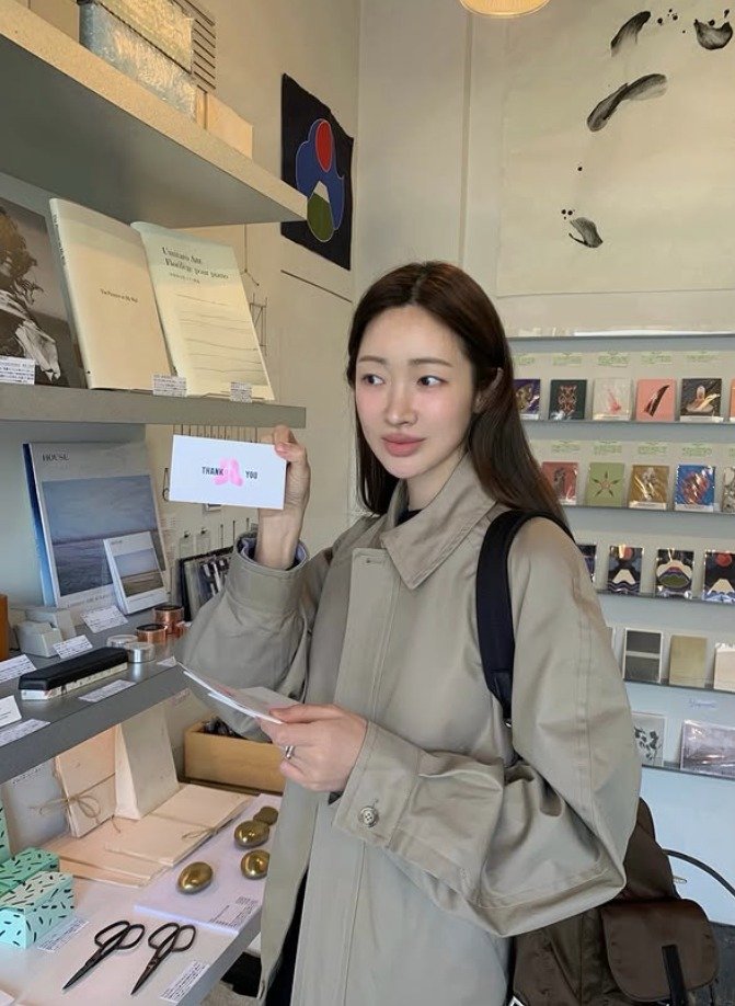 차정원, 11세 연상 하정우와 열애 인정 후 첫 SNS…日여행서 뽐낸 '청순 미모'