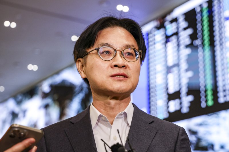 美관세 '25% 압박', 커지는 수출 불확실성…해결할 묘수 정말 없나