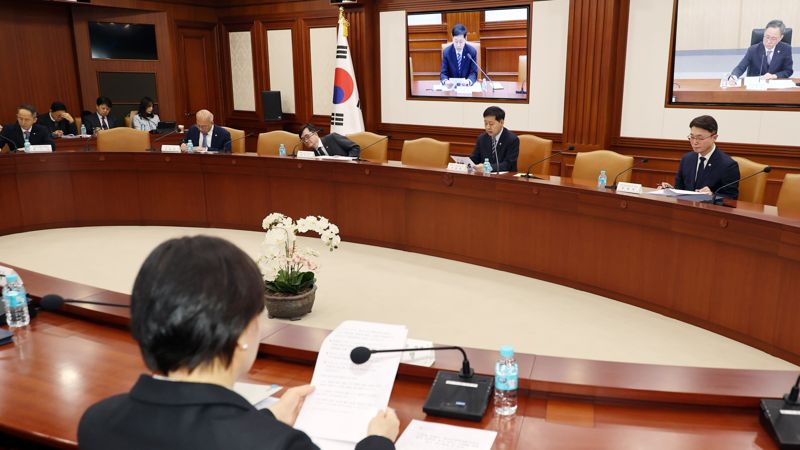 구윤철 부총리 겸 재정경제부 장관이 10일 서울 종로구 정부서울청사에서 열린 대외경제장관회의에서 발언하고 있다. 사진=서동일 기자