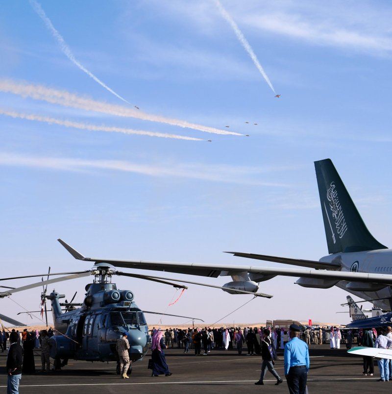 사우디아라비아 수도 리야드에서 열린 2026 국제방산전시회(WDS)에서 에어쇼를 펼치고 있다. 한국방위산업진흥회