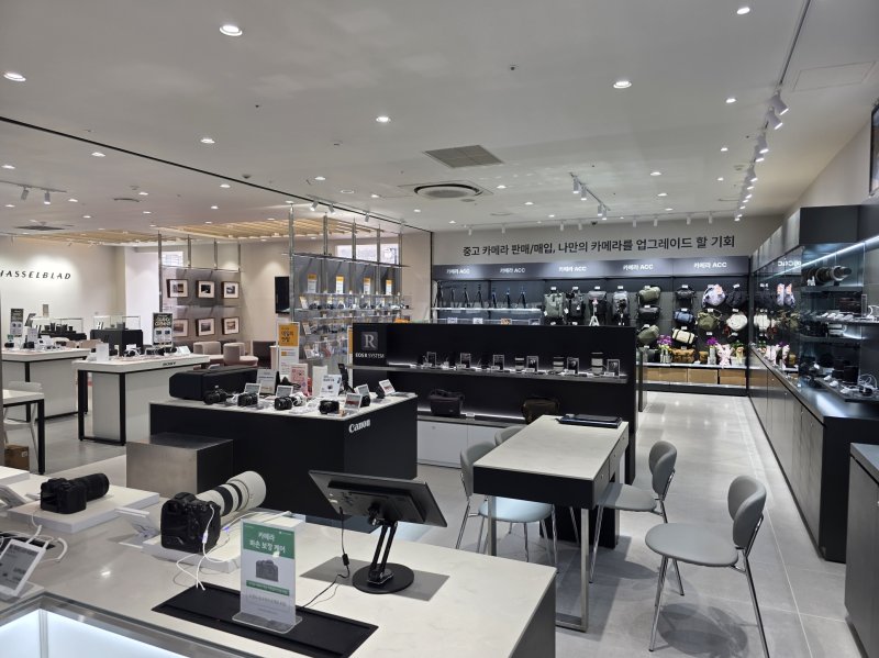 롯데하이마트 잠실점 카메라 매장 ⓒ 뉴스1 이형진 기자