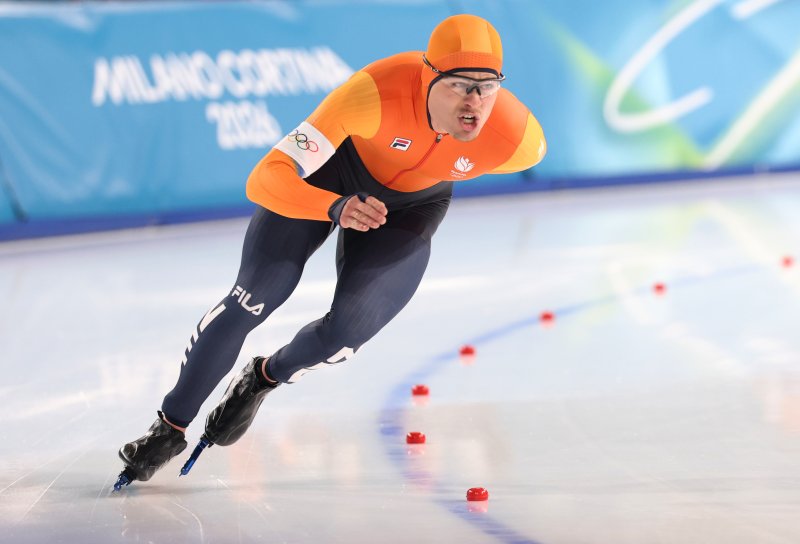 "발 걸어 메달-올림픽新 뺏고 적반하장"… 中언론, 피해자에게 "무례하다" 망언