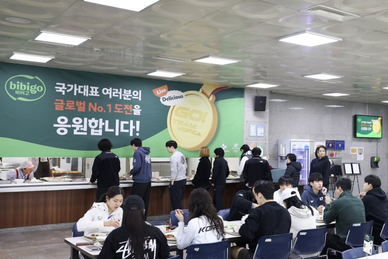 [올림픽] 사진&middot;침대부터 한식까지…밀라노 수놓는 '팀코리아 마케팅'