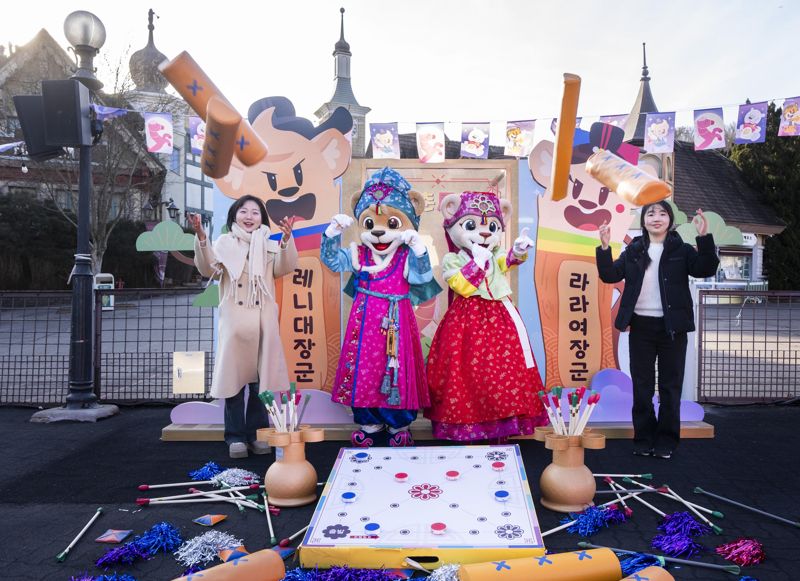 레니·라라의 한복 포토타임과 전통놀이 체험