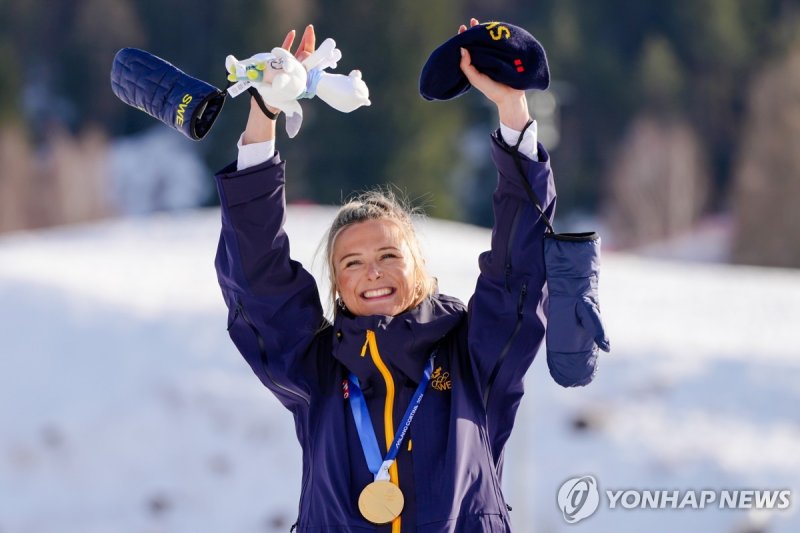 우승 차지한 바카라사이트 제작다 칼손 (출처=연합뉴스)