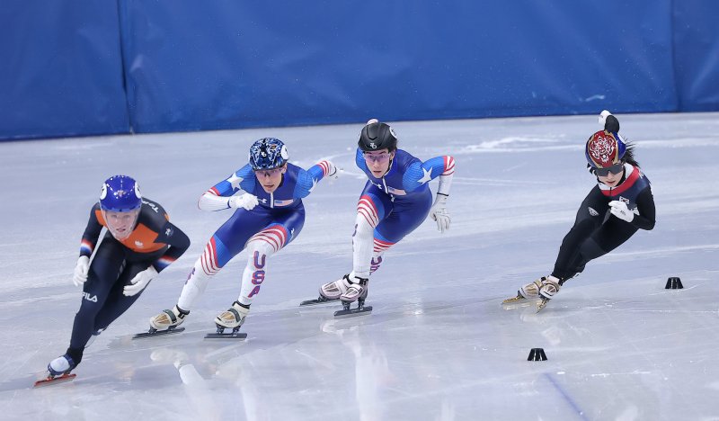 막내 임종언 '고군분투', 첫 메달 안겼지만... 韓 쇼트트랙 '적신호' 켜졌다 [2026 밀라노]