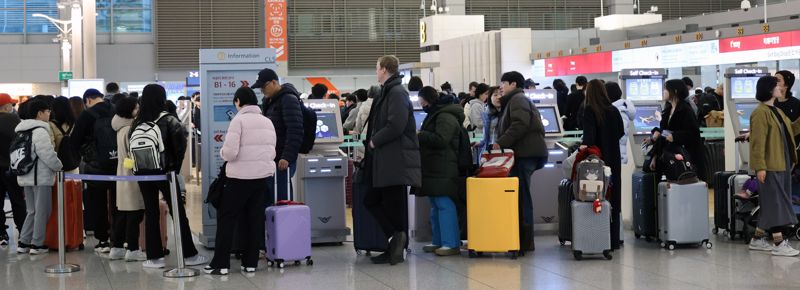 [영상] 설 연휴 맞은 인천공항, 122만명 해외로