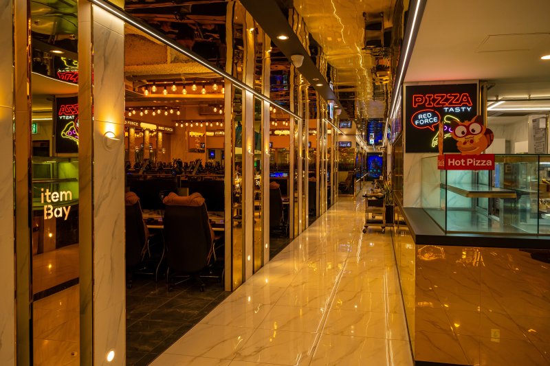 레드포스pc아레나 신논현점 내부(서울관광재단 제공)