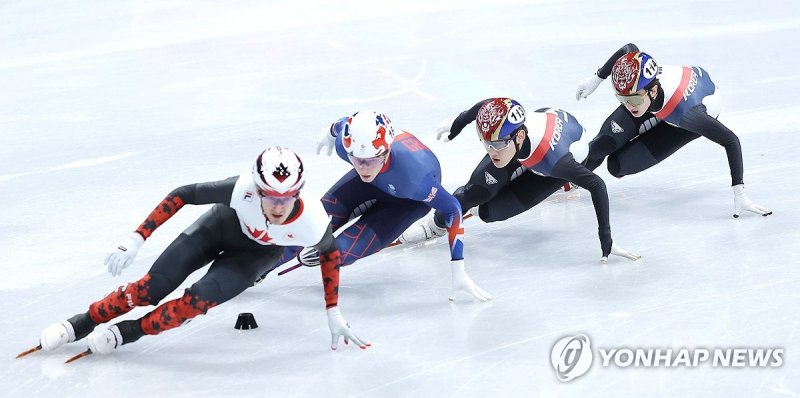 쇼트트랙 남자 1500m 준준결승 출전한 임종언-신동민 (출처=연합뉴스)