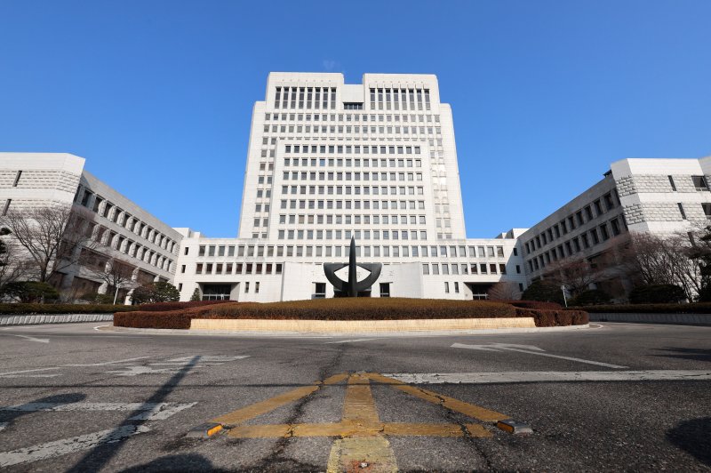 '재판소원' 대법 vs 헌재, 해묵은 갈등 최고조…양측 논리 보니