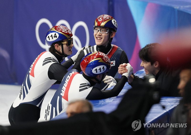 쇼트트랙 남자 5000m 계주 결승 진출 성공 (출처=연합뉴스)