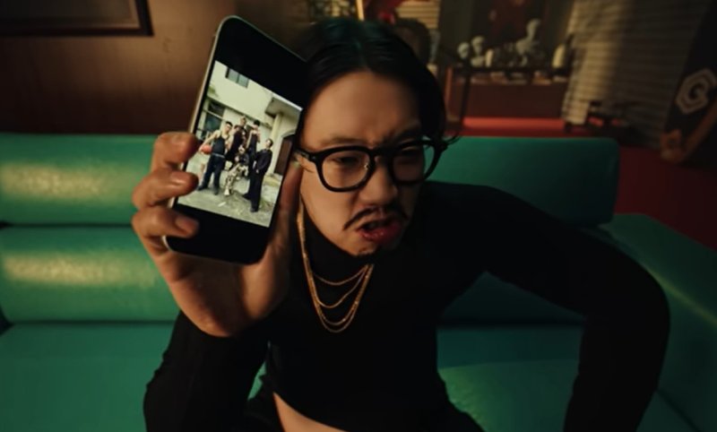 롱샷 뮤직비디오 출연한 박재범 (출처=연합뉴스)